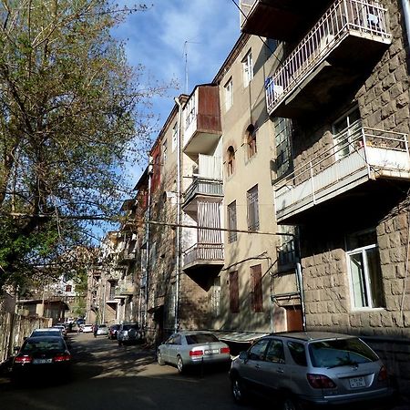 Ara & Gaya Аpartment Apartment Yerevan Exterior photo